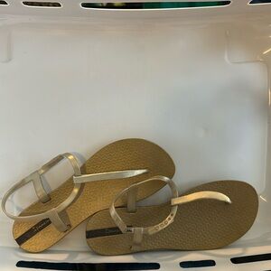 New/Out of Box IPANEMA Sling Sandals, Size 6 USA / 35 BRA / 37 EUR